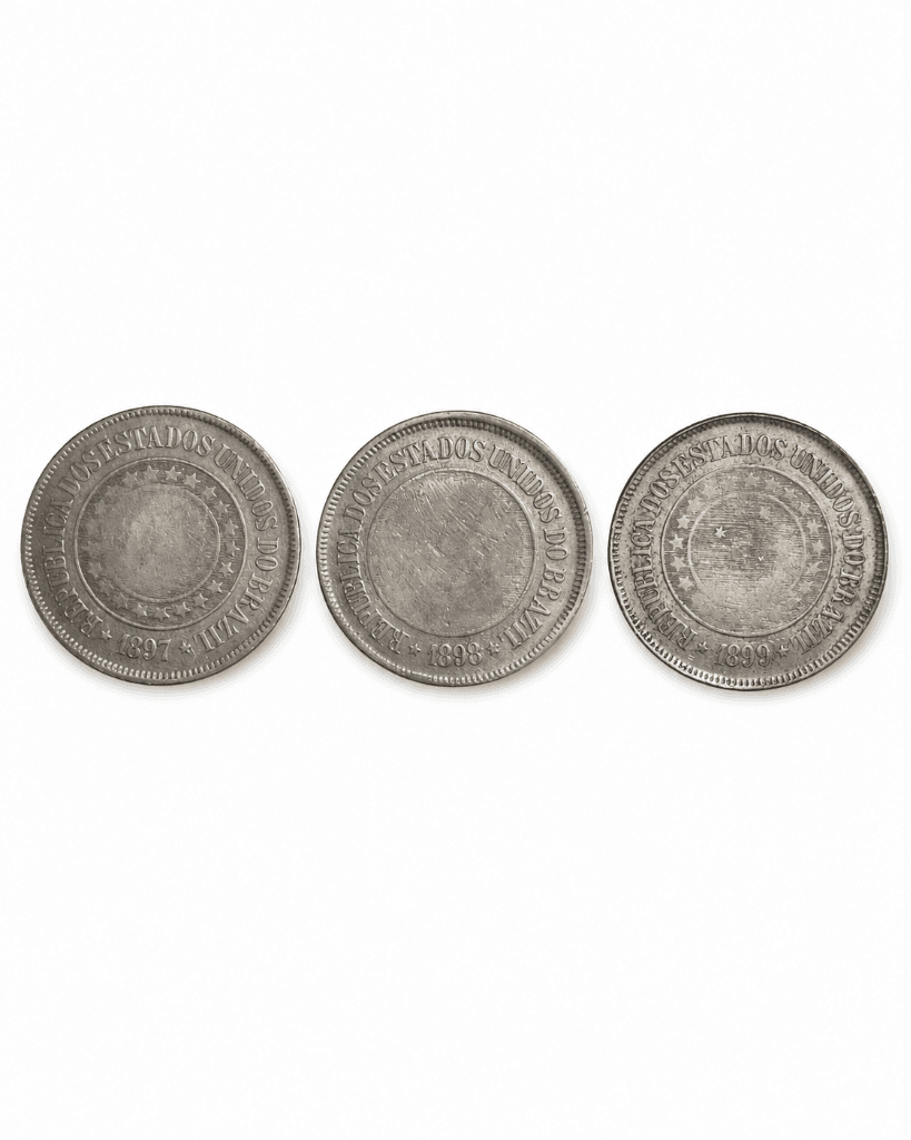 Lote com 3 moedas de 200 réis – 1897, 1898 e 1899